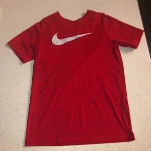 Boy’s red Nike tee